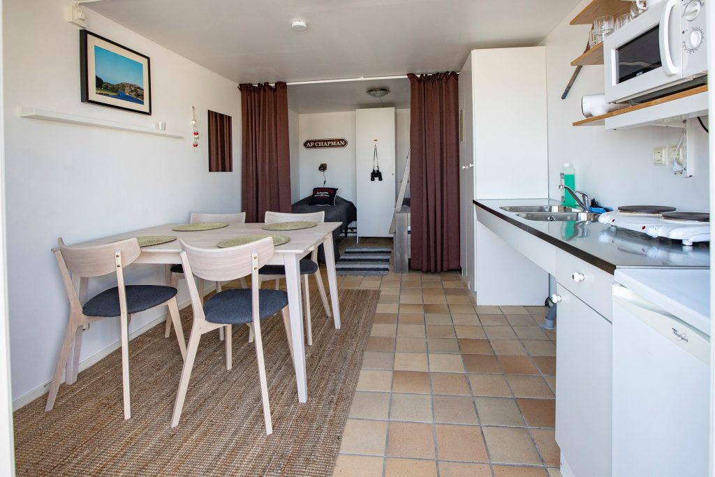 Köket i Ramsviks Strandstuga.